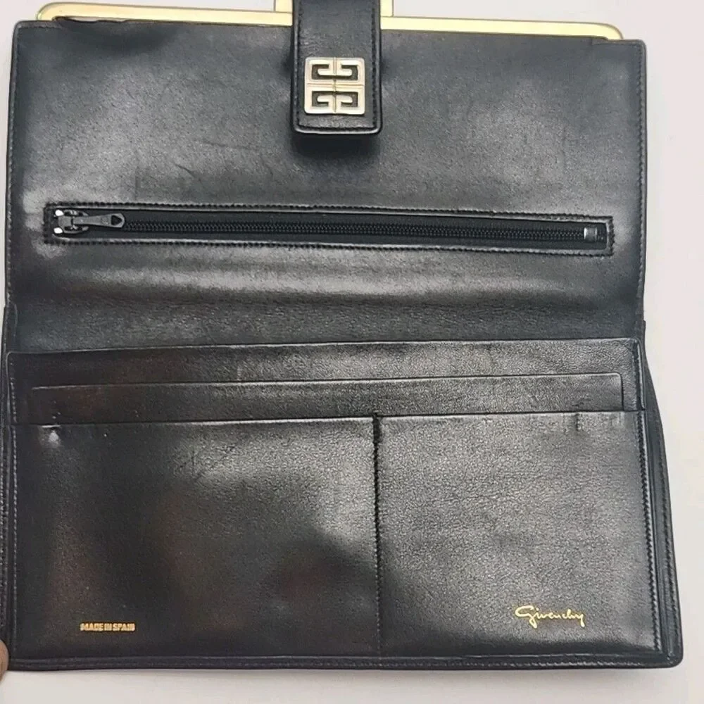Givenchy Wallet Clutch Black Leather Card Organizer Coin Pocket 7.5
